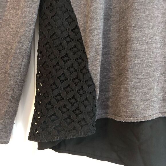 Ann Taylor Women's Gray Long Sleeve Knit Crochet Back with Black Lining Top Size - Picture 2 of 13
